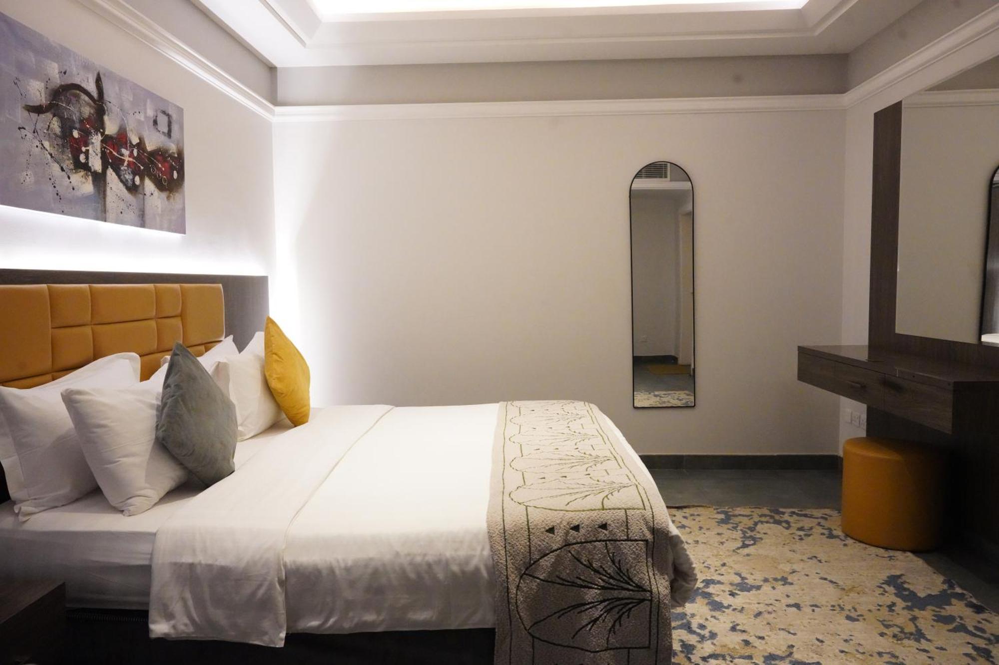 Tura Residence Riyadh Bagian luar foto
